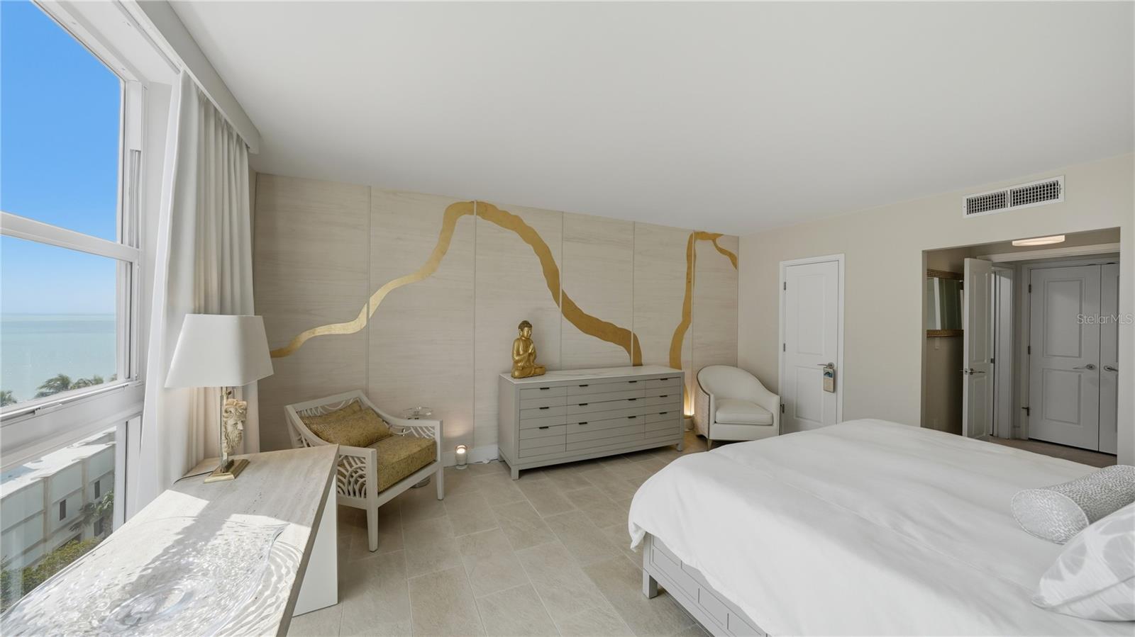 1212 BENJAMIN FRANKLIN DR #907