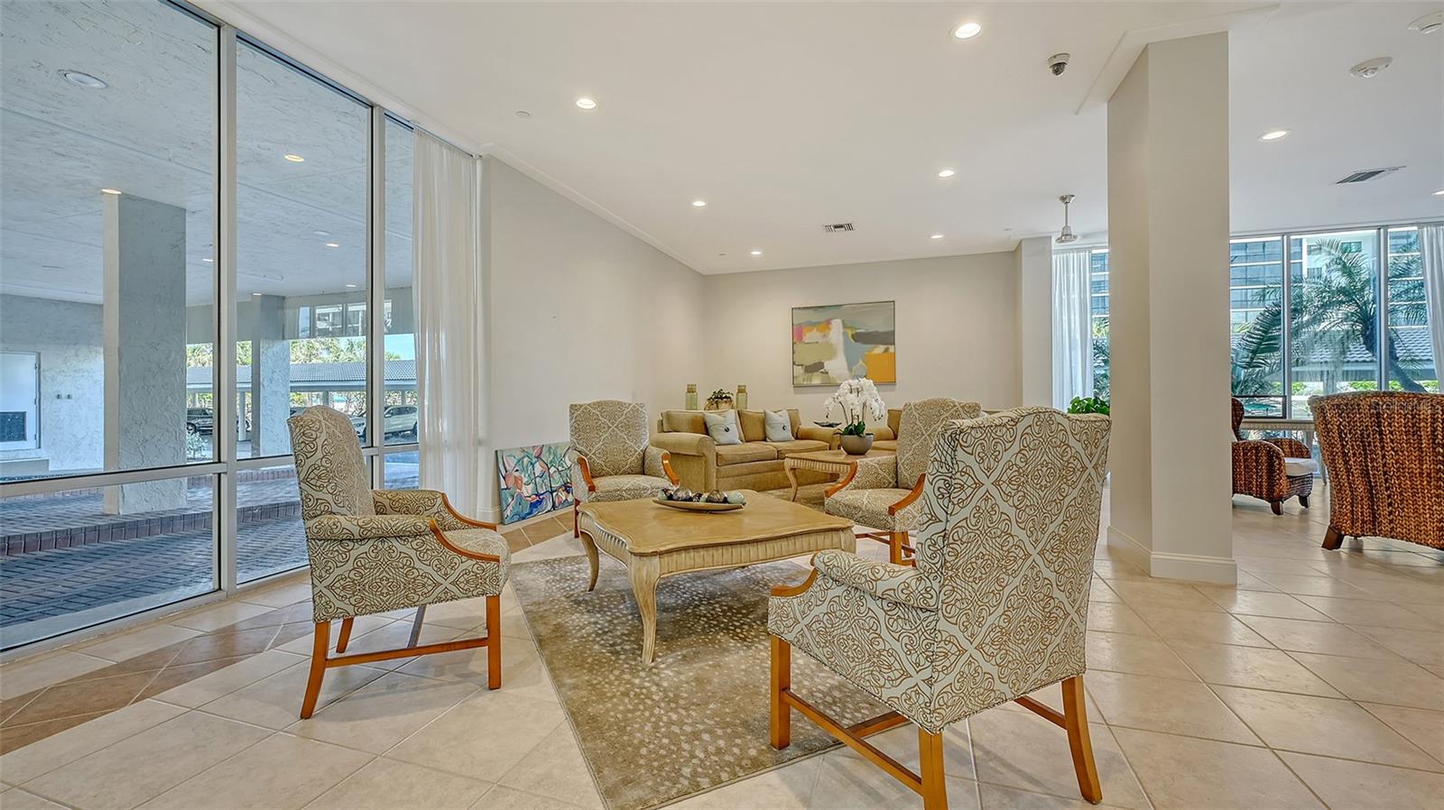 1212 BENJAMIN FRANKLIN DR #907