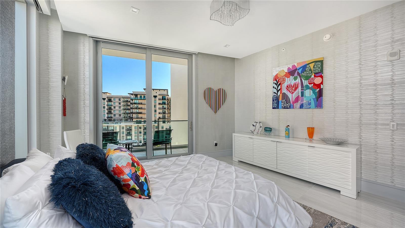 401 QUAY COMMONS #805