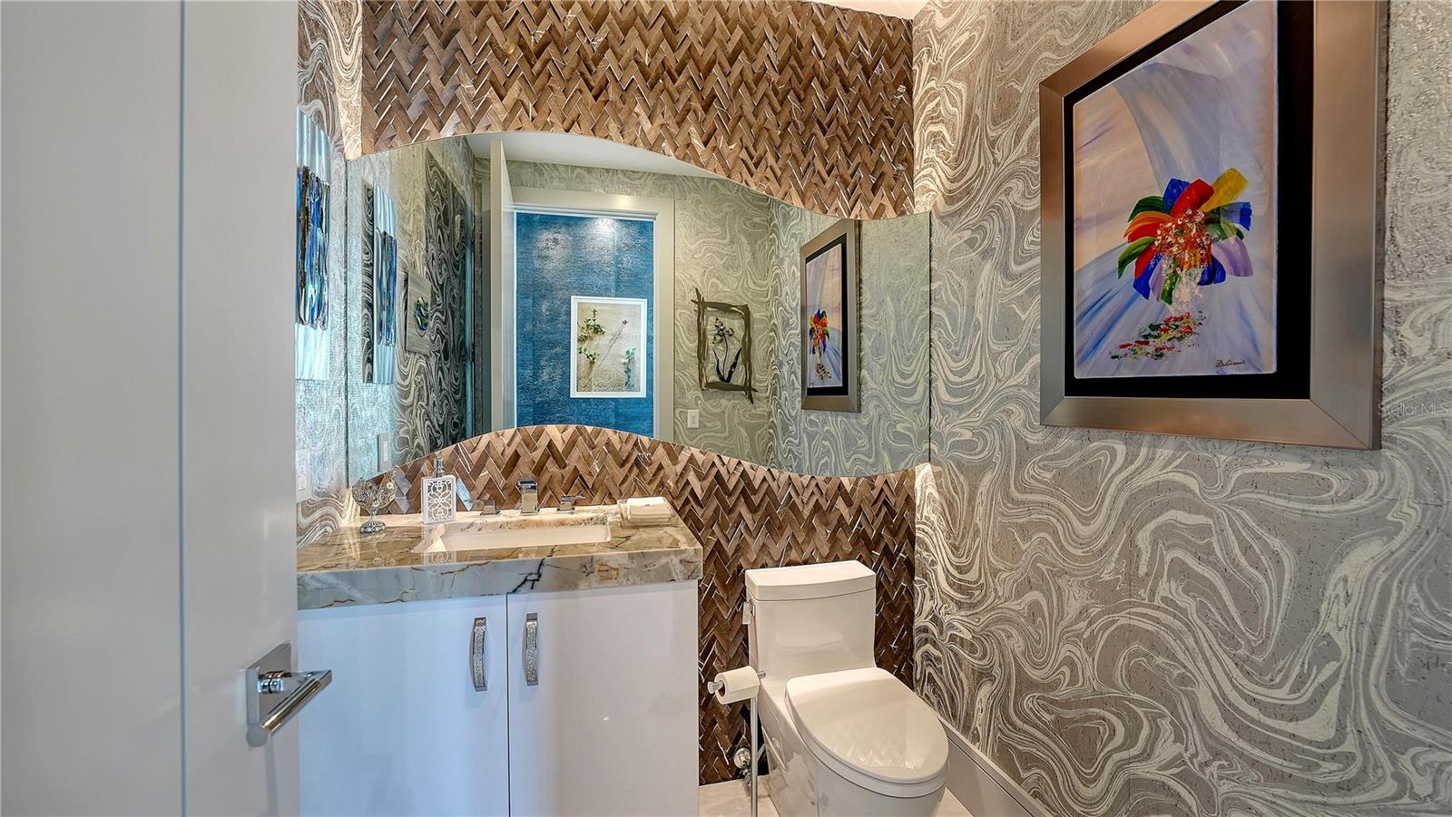 401 QUAY COMMONS #805