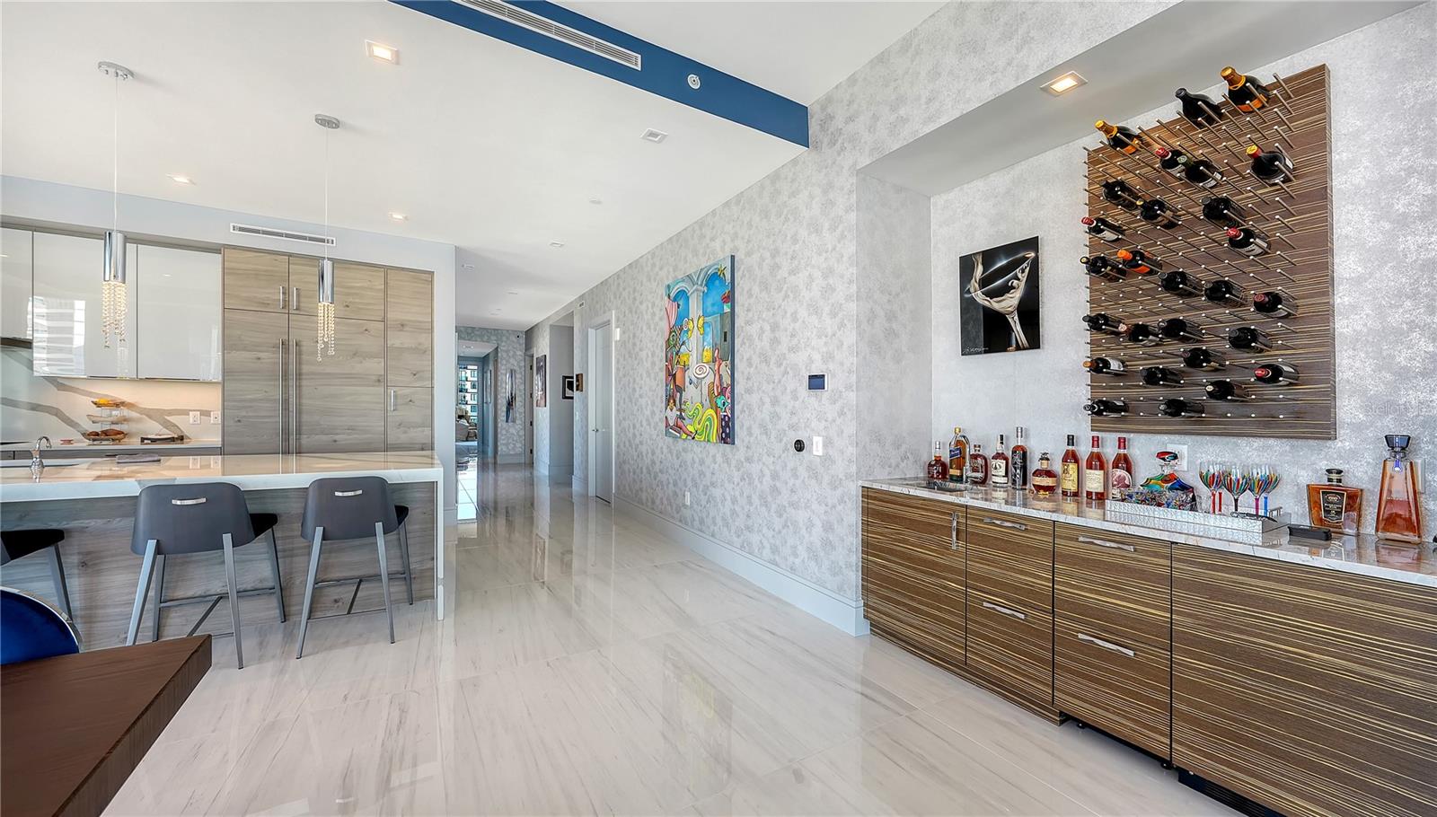 401 QUAY COMMONS #805