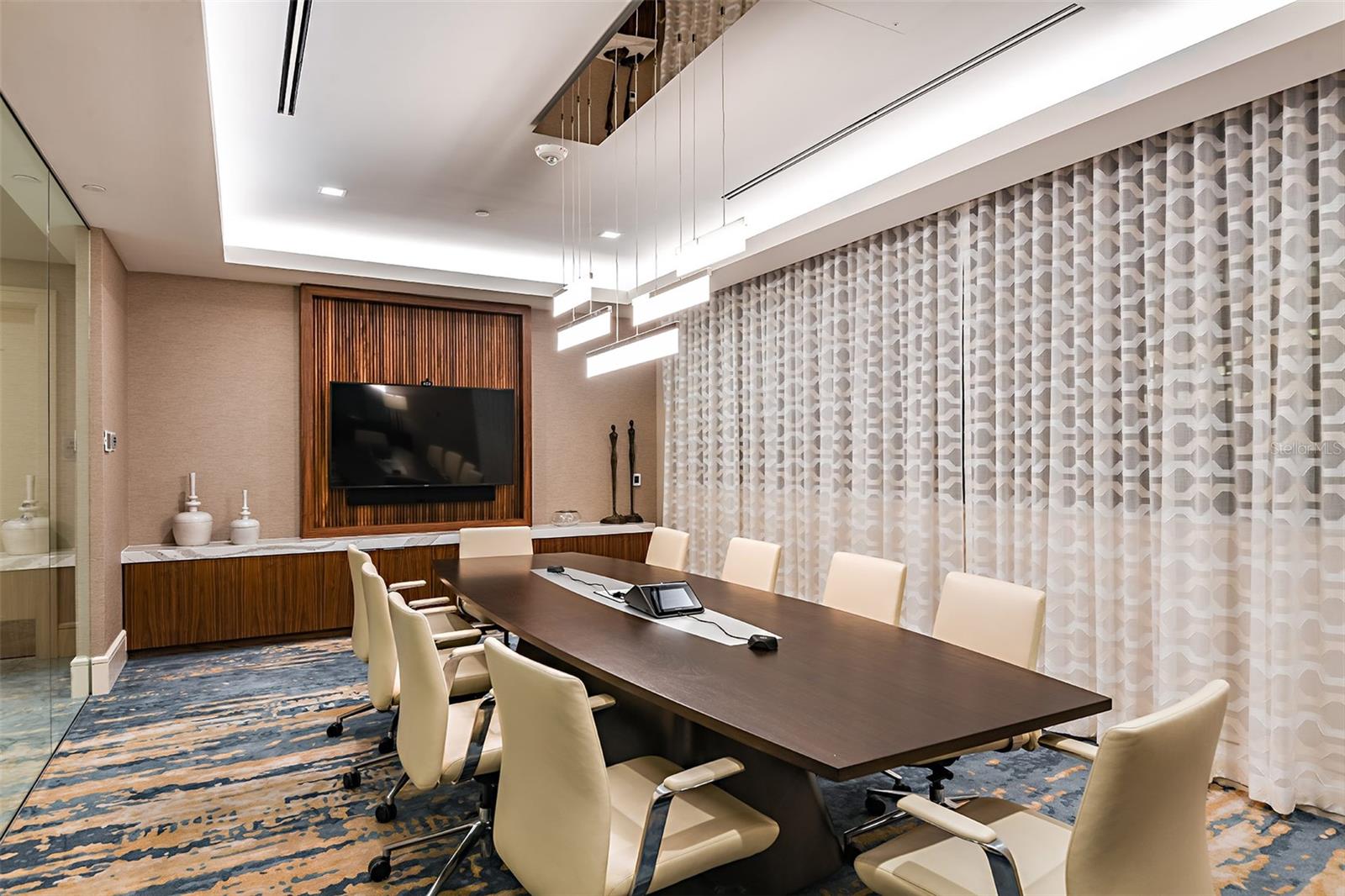 401 QUAY COMMONS #805