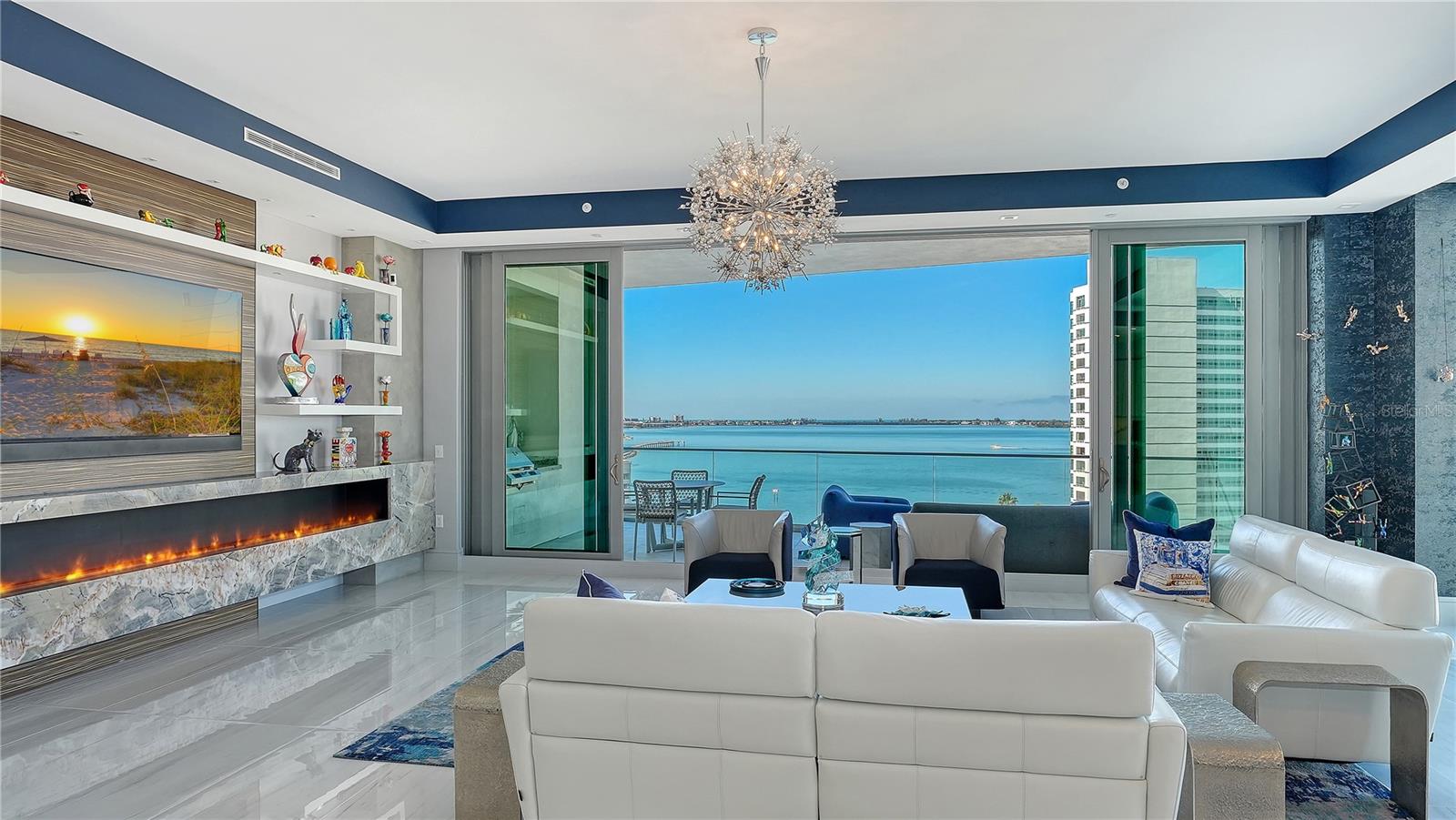 401 QUAY COMMONS #805