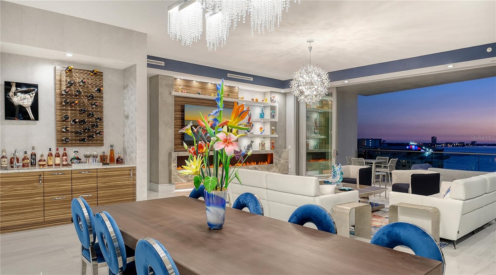 401 QUAY COMMONS #805