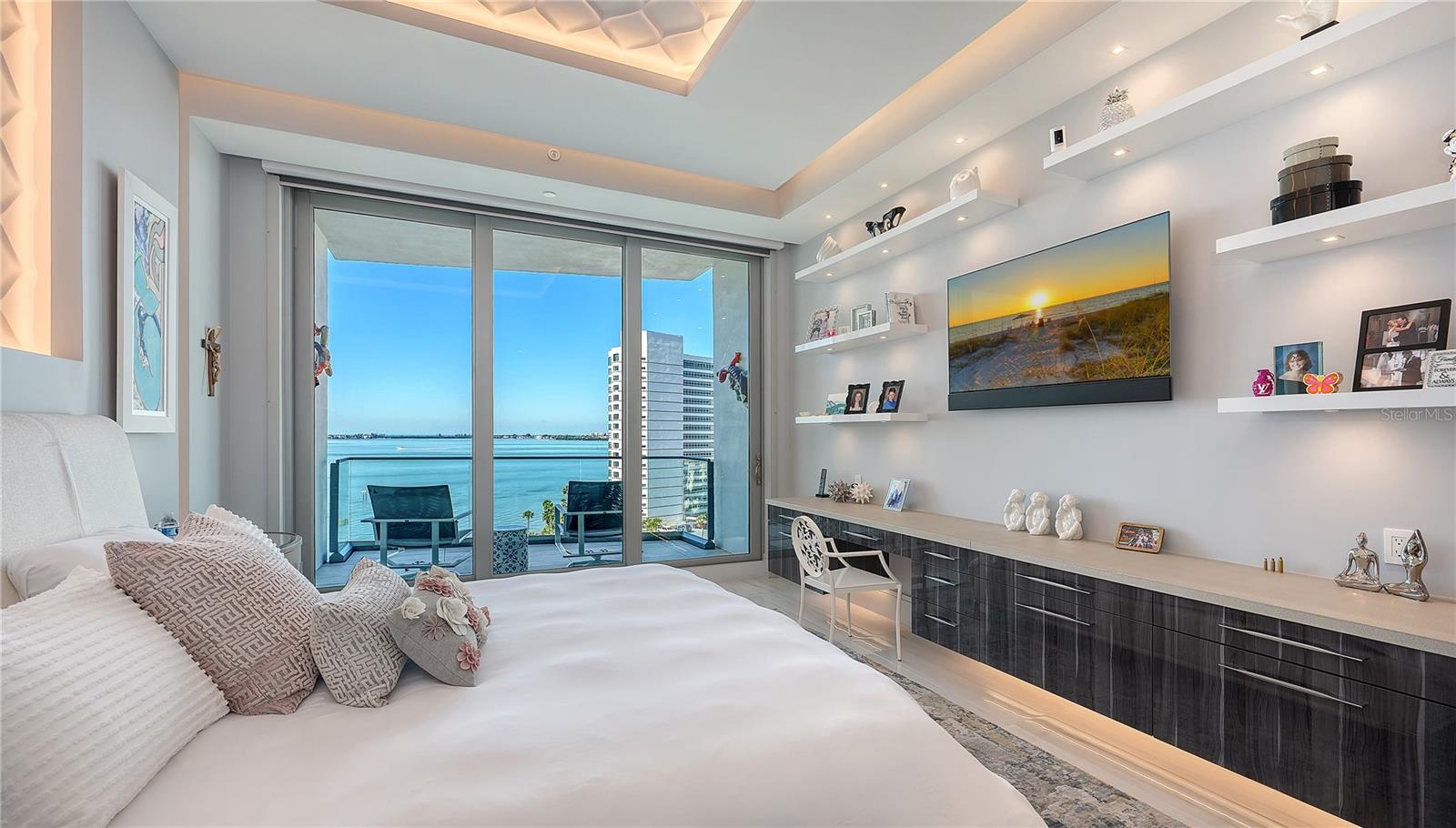 401 QUAY COMMONS #805