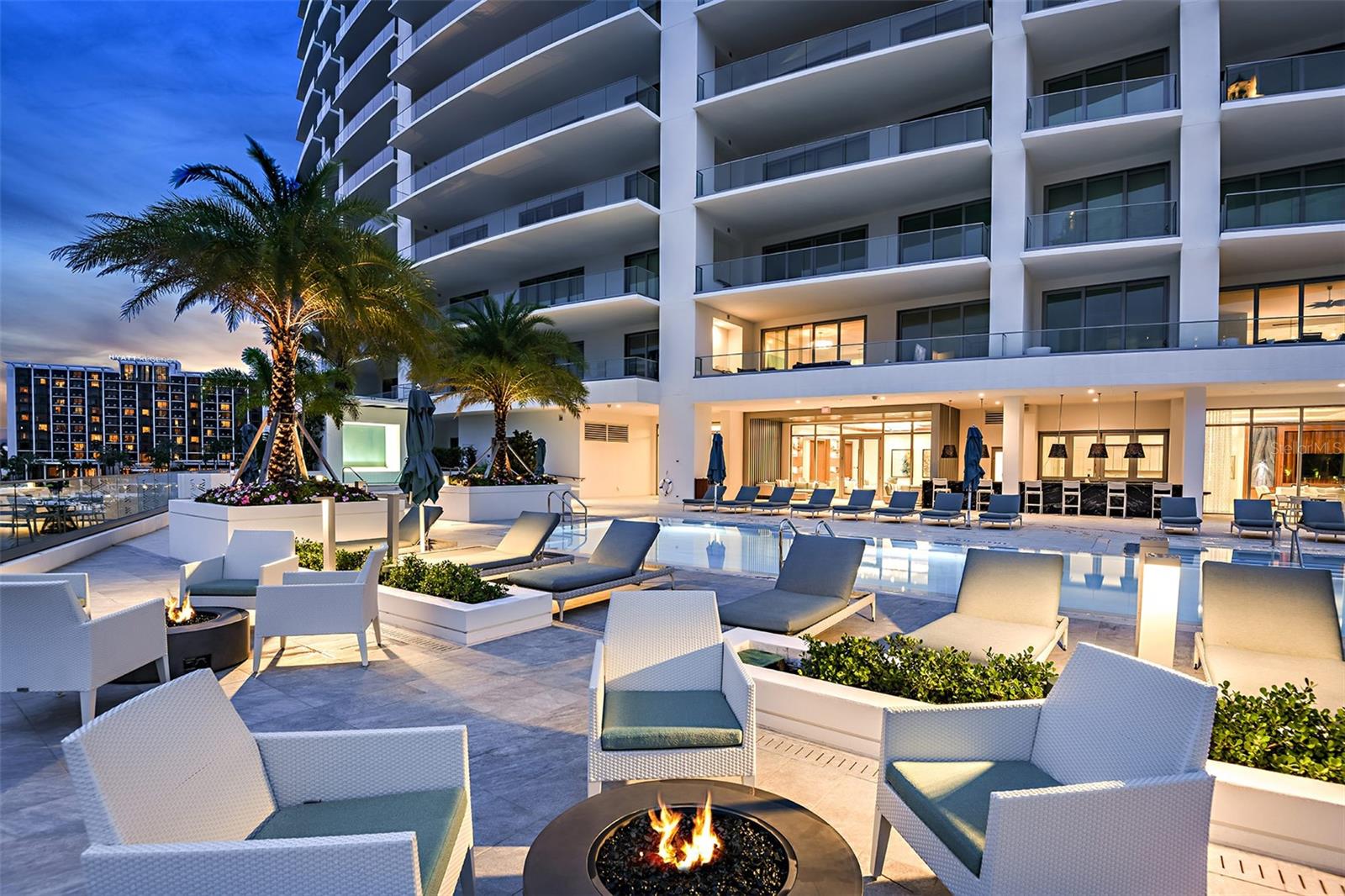 401 QUAY COMMONS #805