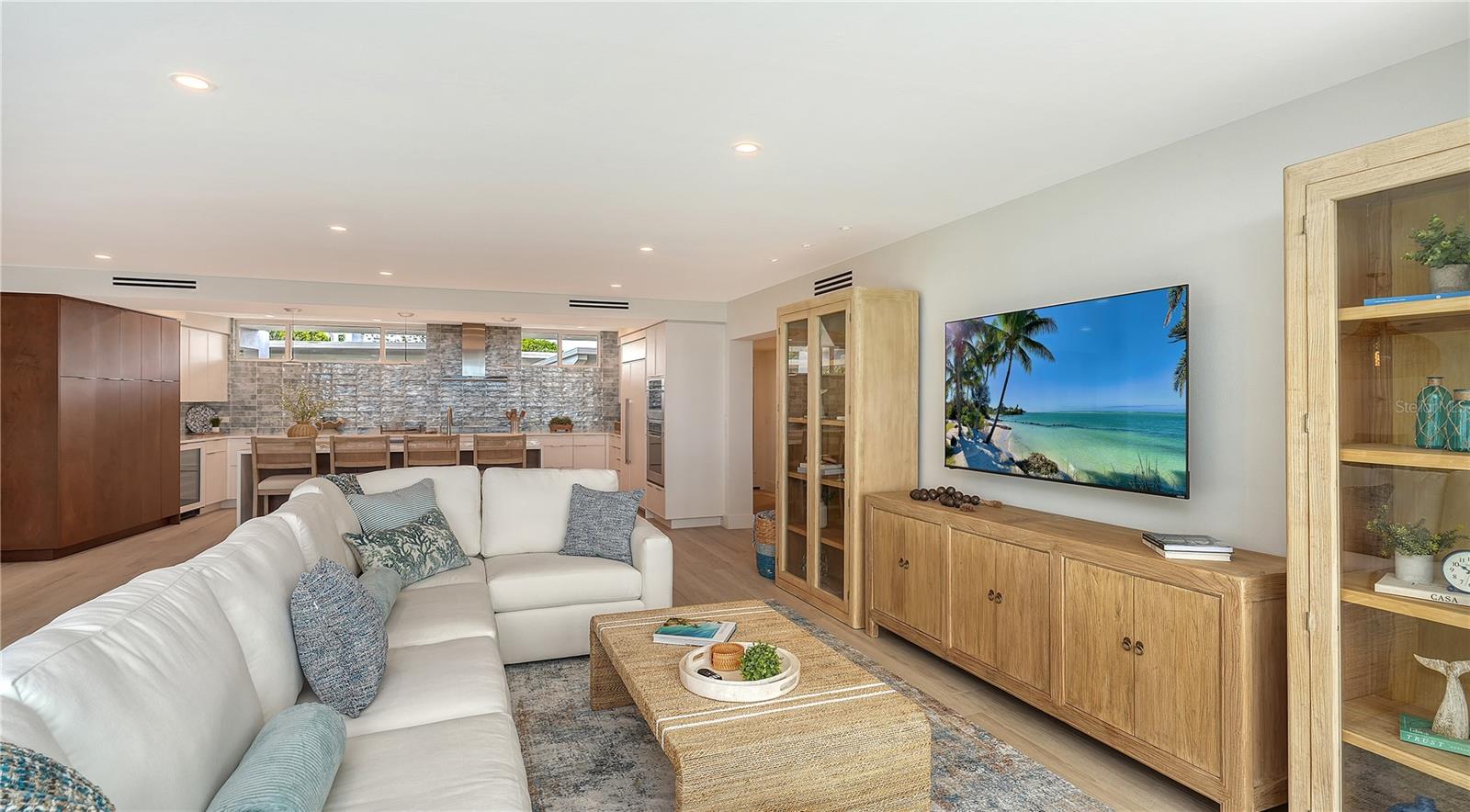 100 SANDS POINT RD #114