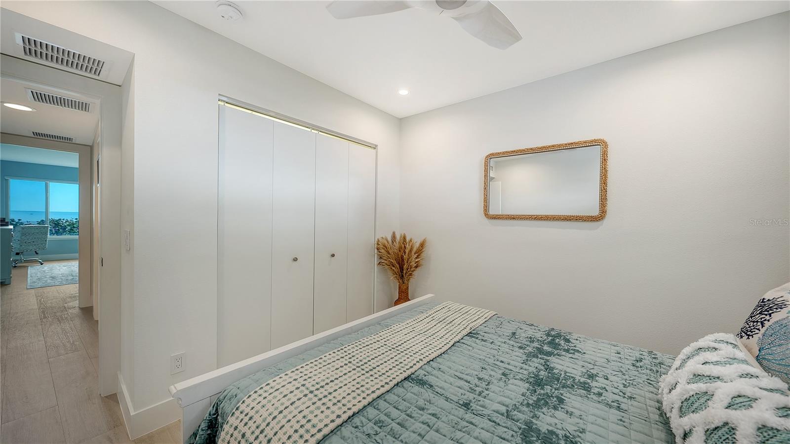 100 SANDS POINT RD #114