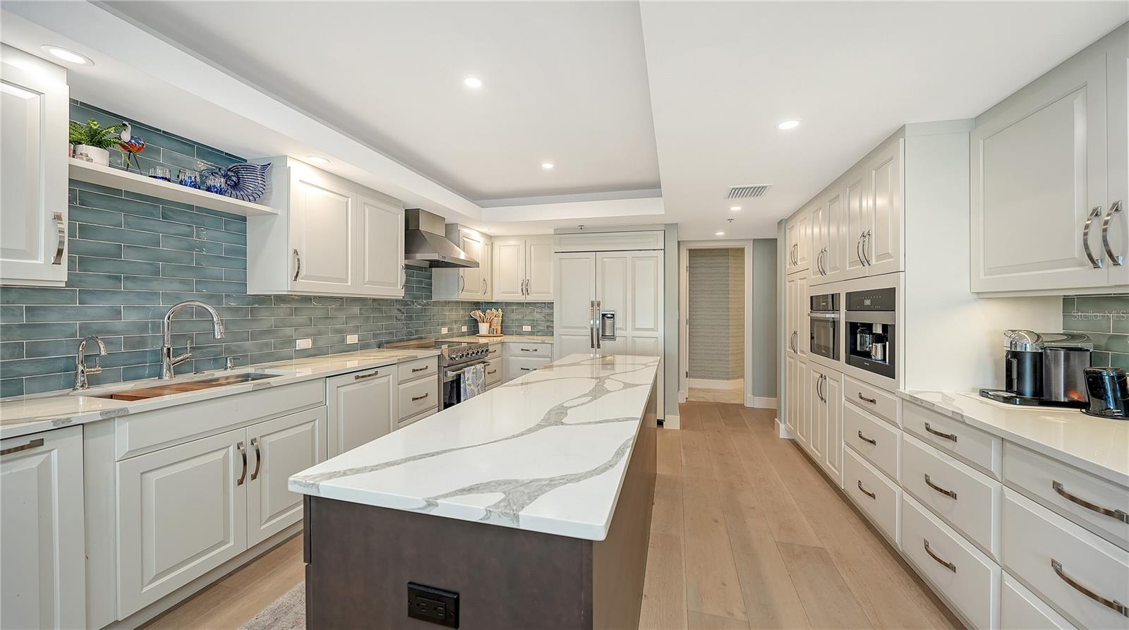 2410 HARBOURSIDE DR #142