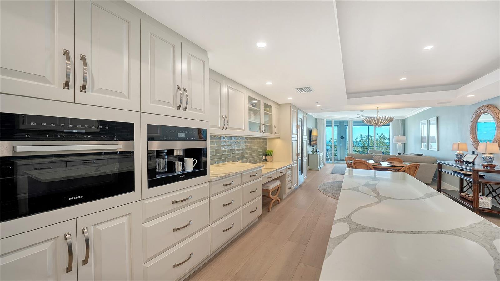 2410 HARBOURSIDE DR #142