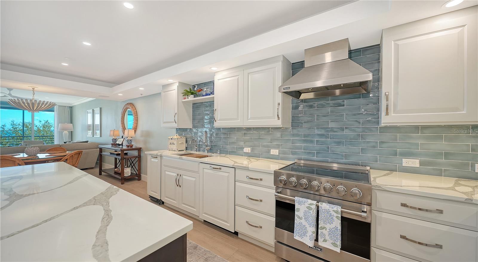 2410 HARBOURSIDE DR #142