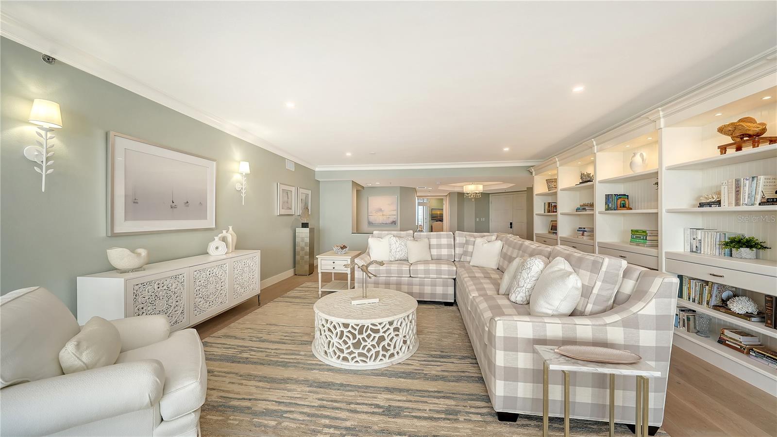 2410 HARBOURSIDE DR #142