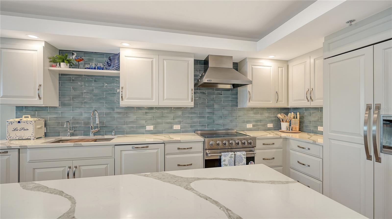 2410 HARBOURSIDE DR #142