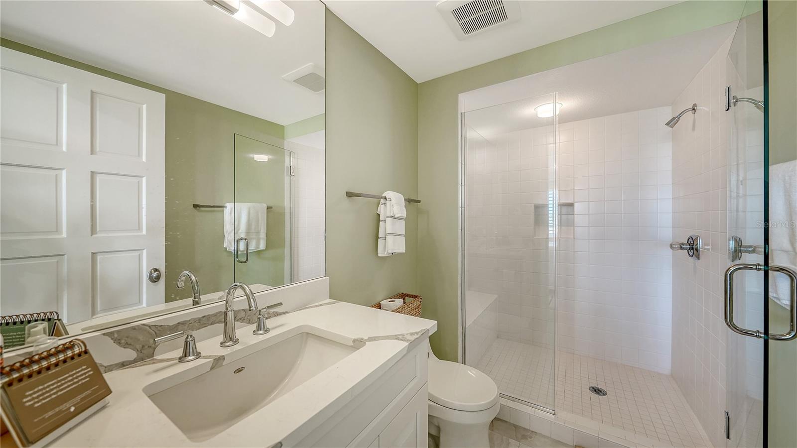 2410 HARBOURSIDE DR #142