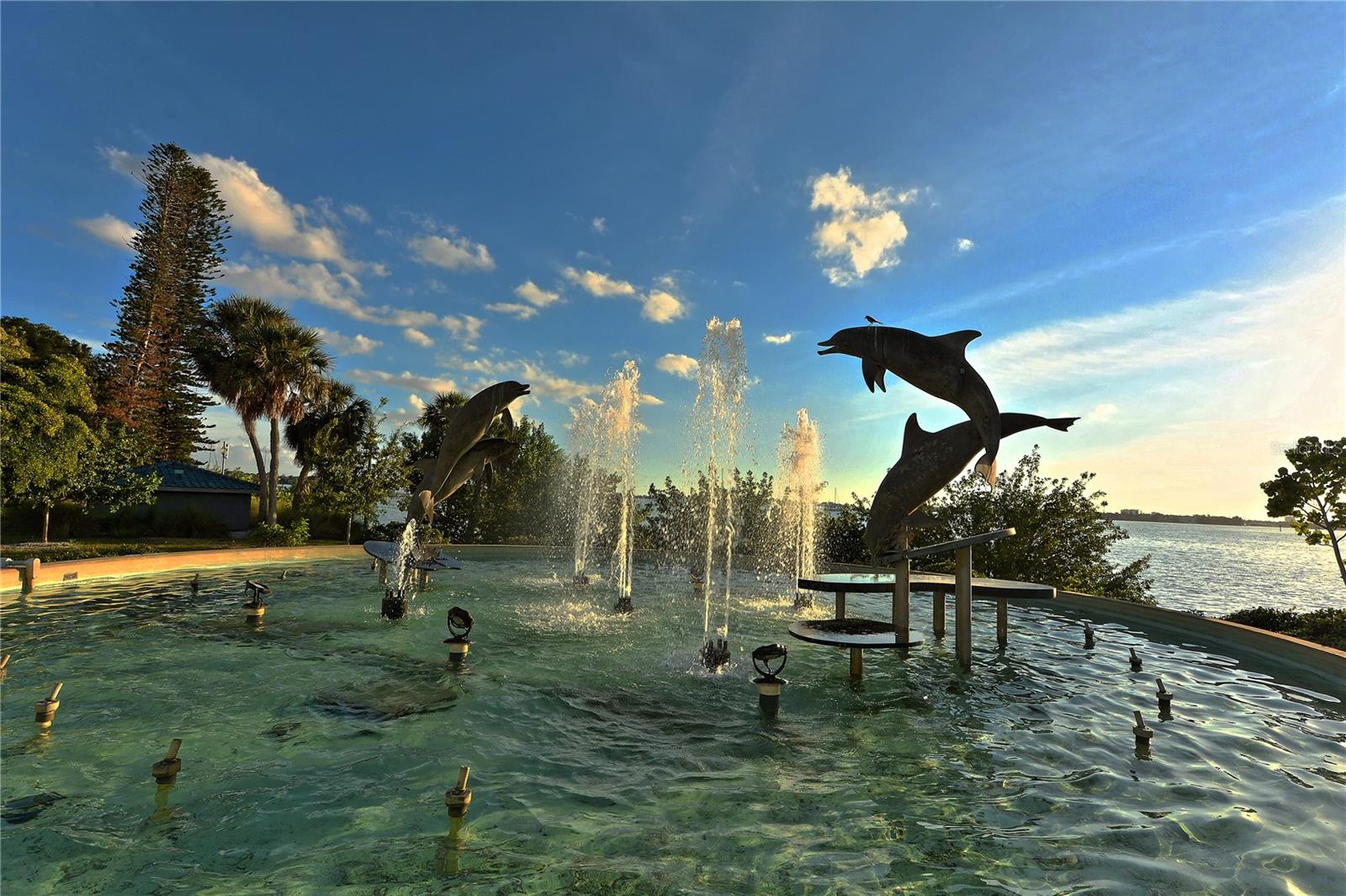 35 WATERGATE DR #1506