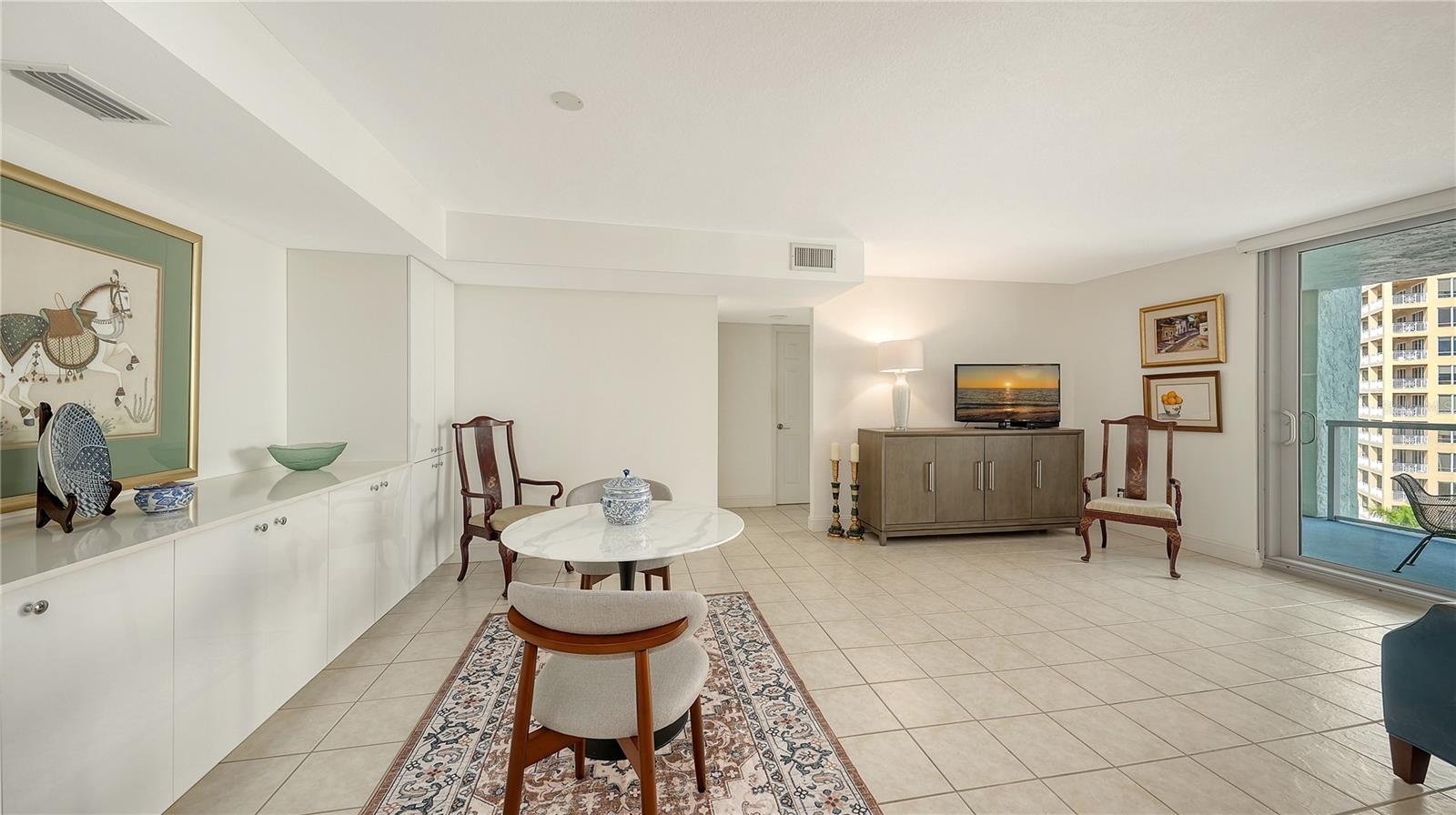 1111 N GULFSTREAM AVE #10E