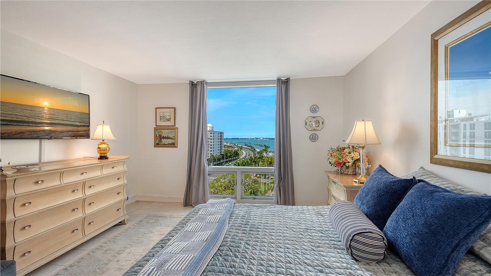 1111 N GULFSTREAM AVE #10E