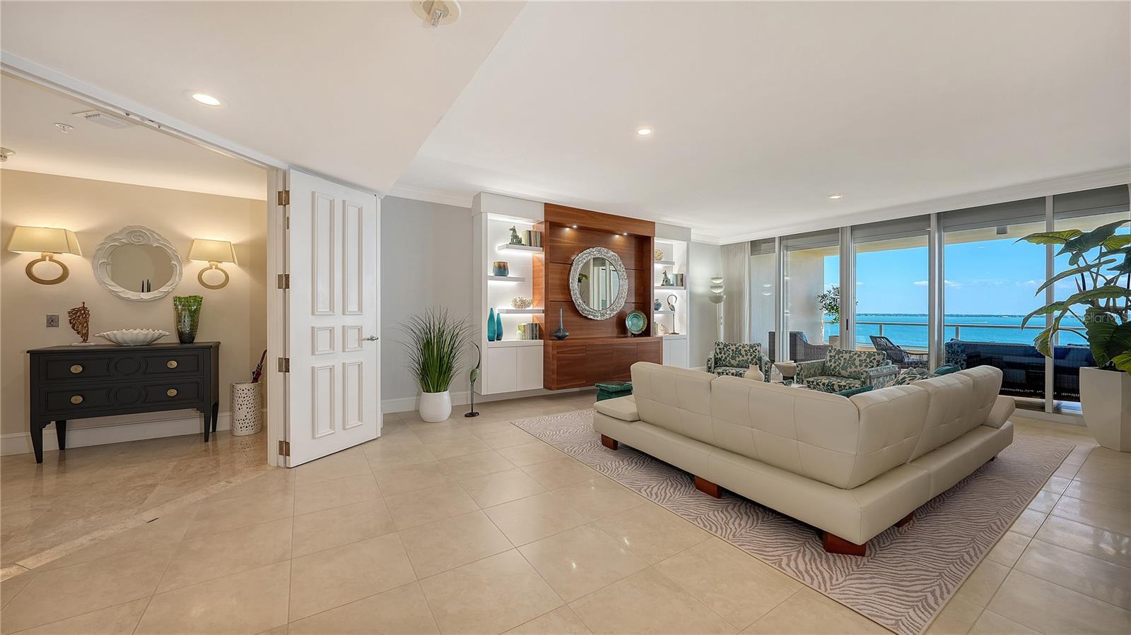 3030 GRAND BAY BLVD #384