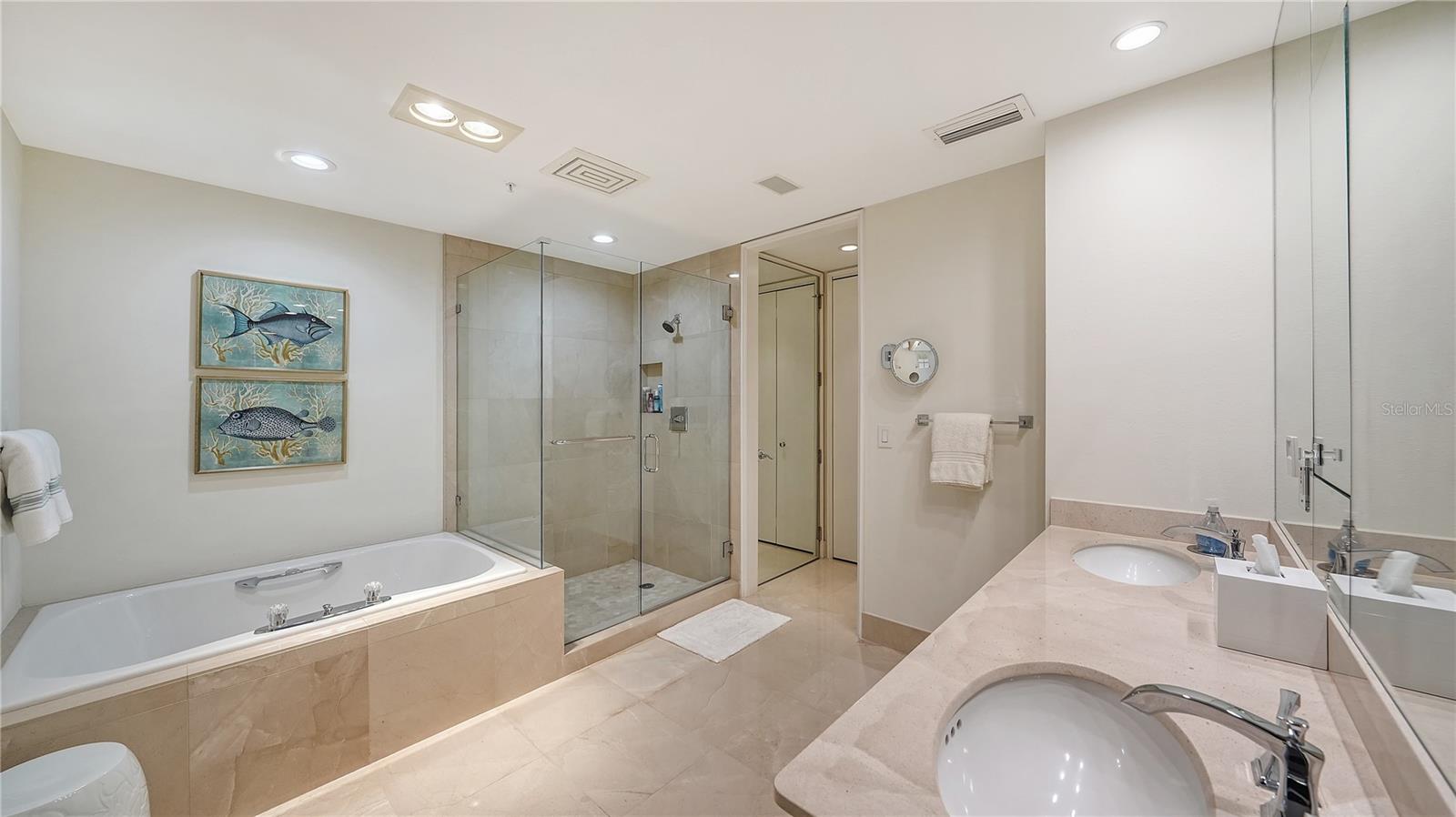 3030 GRAND BAY BLVD #384