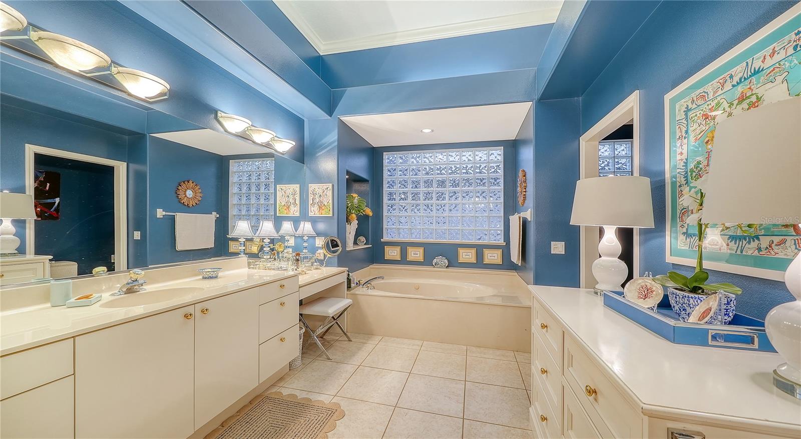 7809 ALLEN ROBERTSON PL