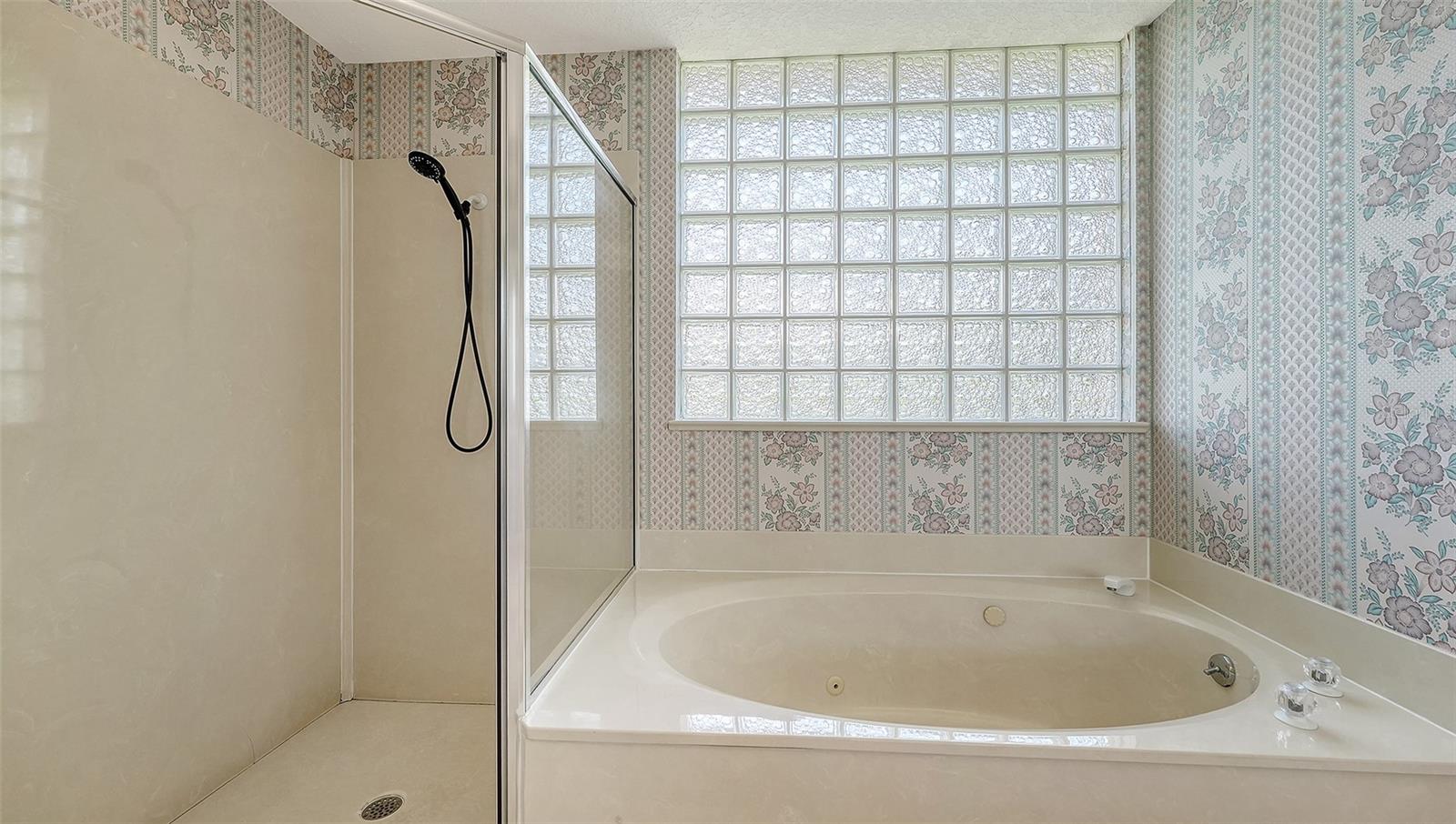 3295 ALEX FINDLAY PL