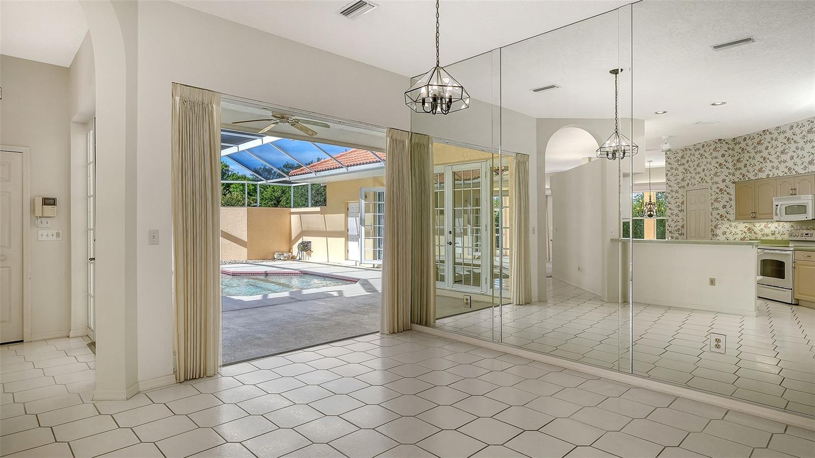 3295 ALEX FINDLAY PL