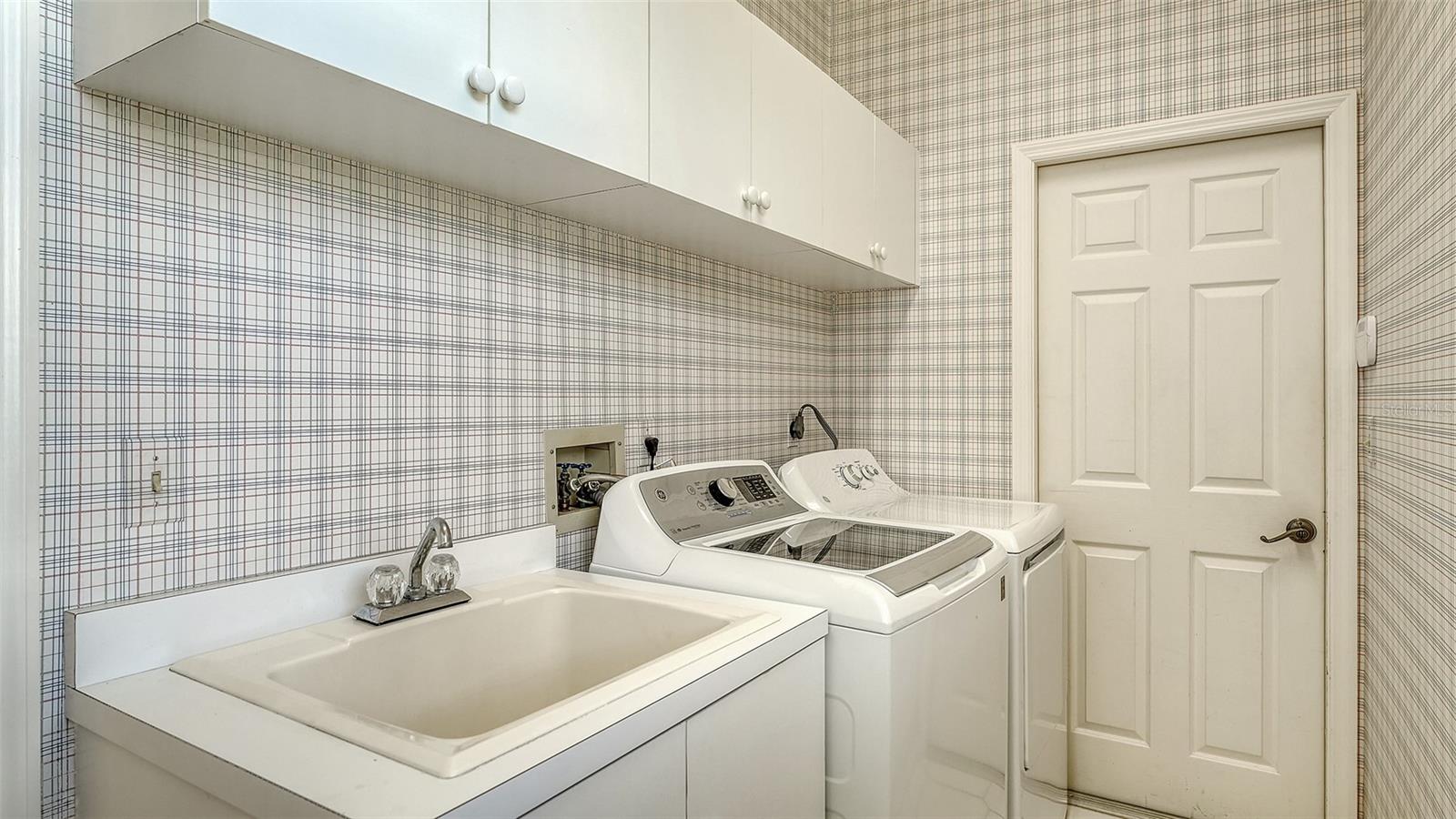 3295 ALEX FINDLAY PL