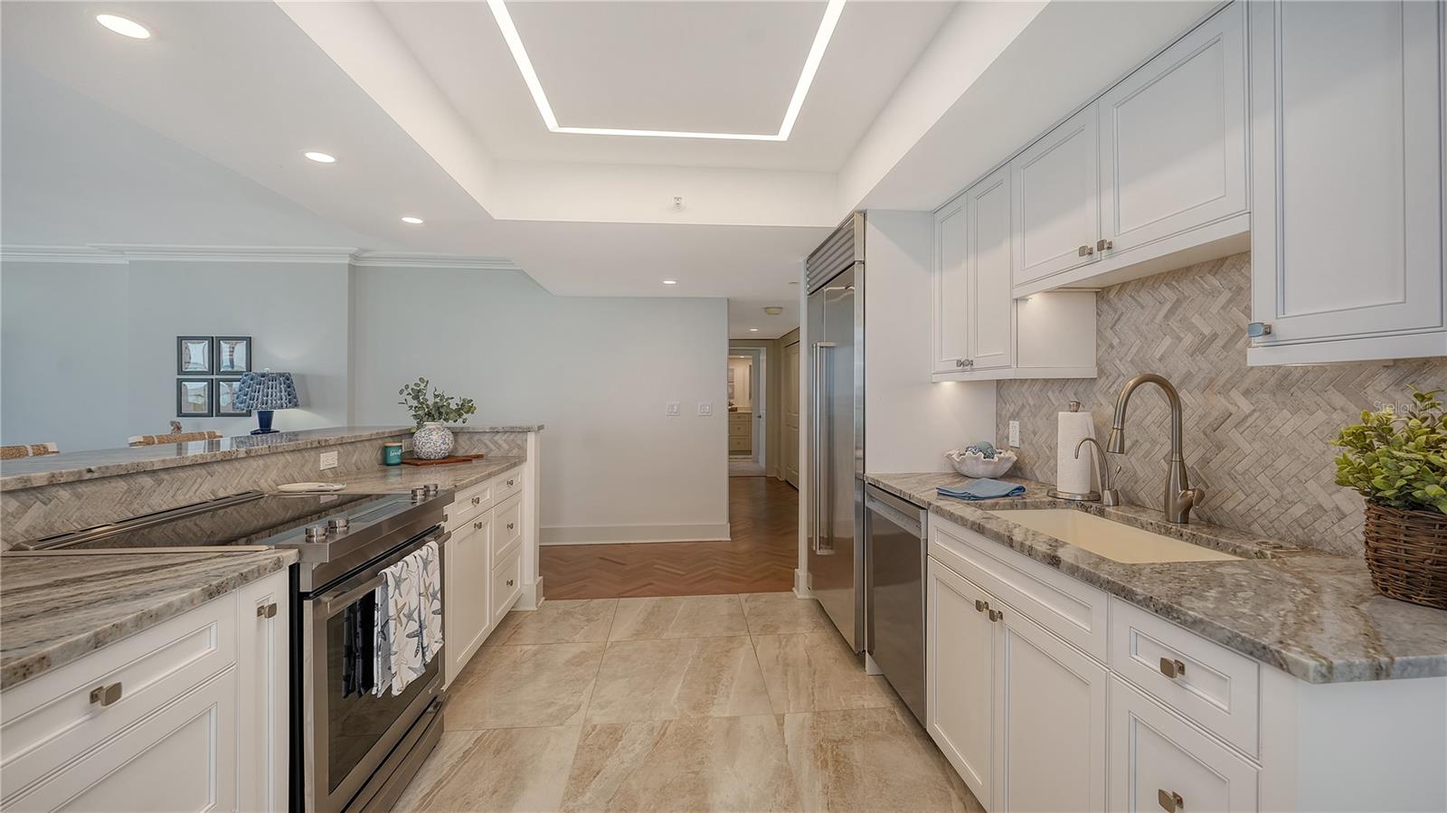 775 LONGBOAT CLUB RD #408