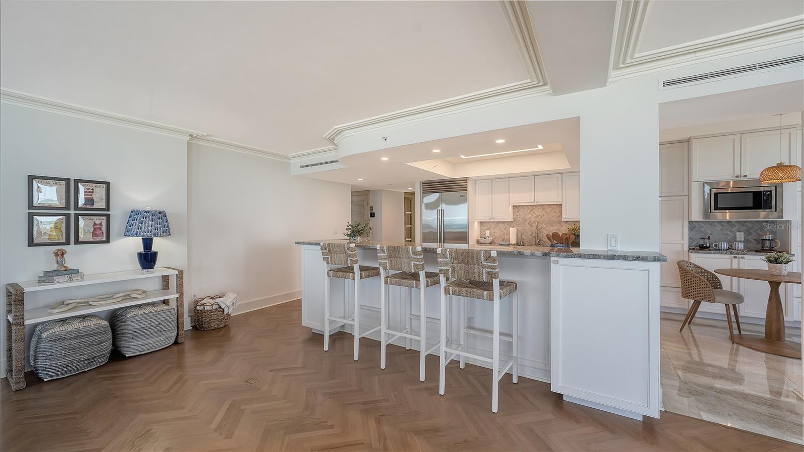 775 LONGBOAT CLUB RD #408