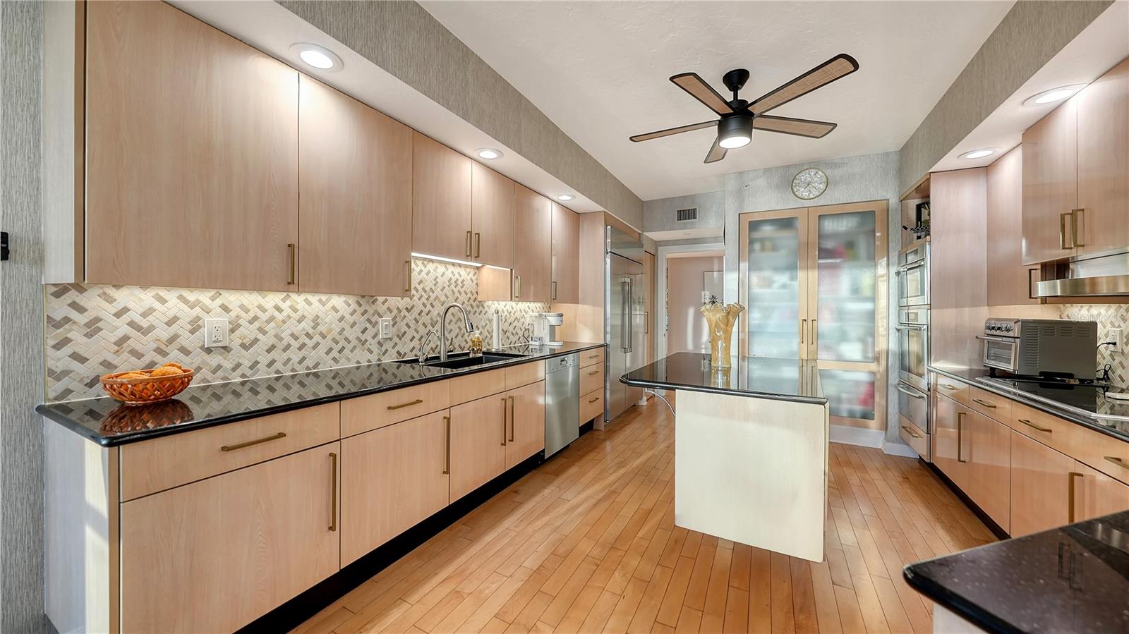 1241 GULF OF MEXICO DR #304