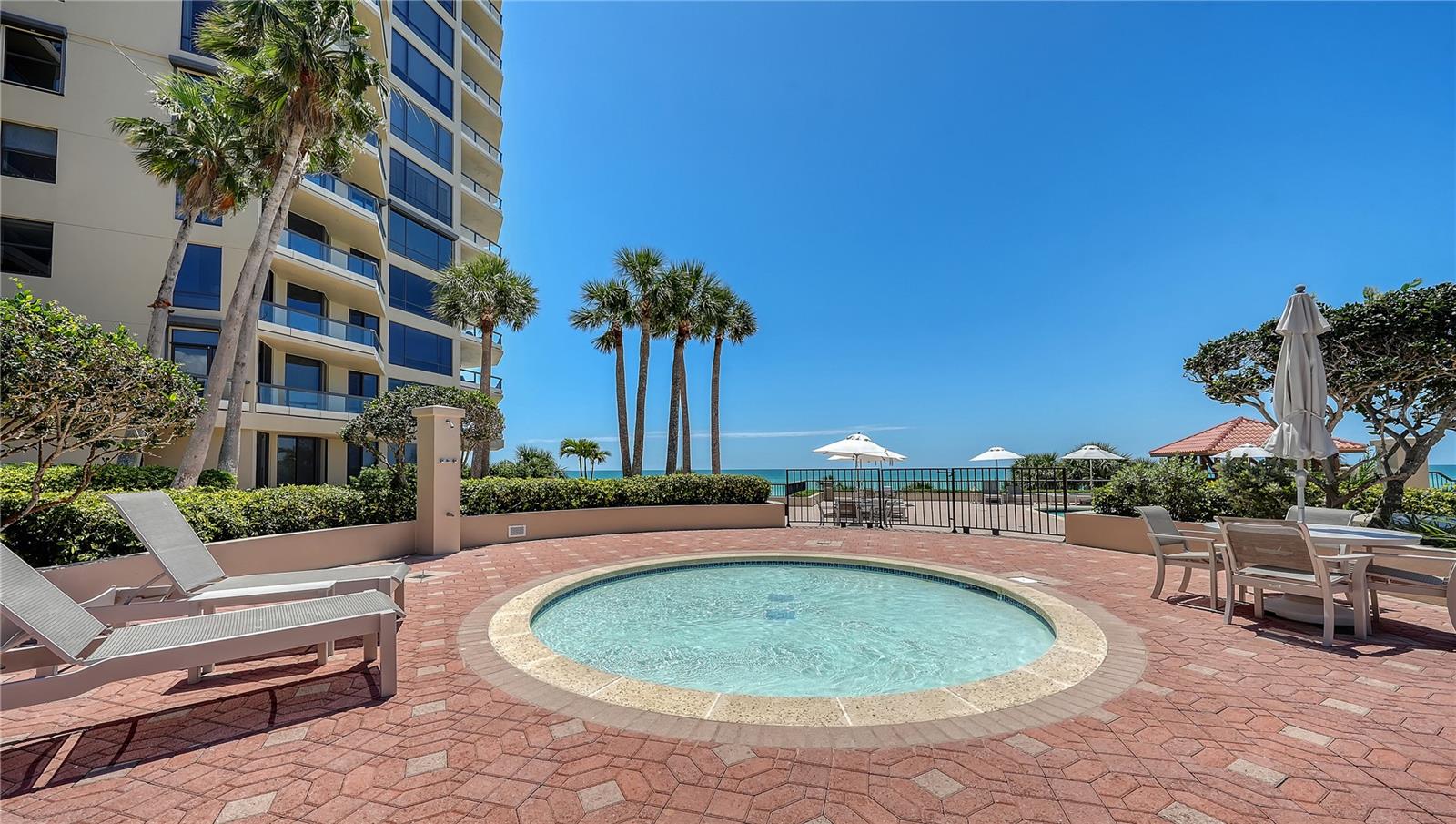 1241 GULF OF MEXICO DR #304