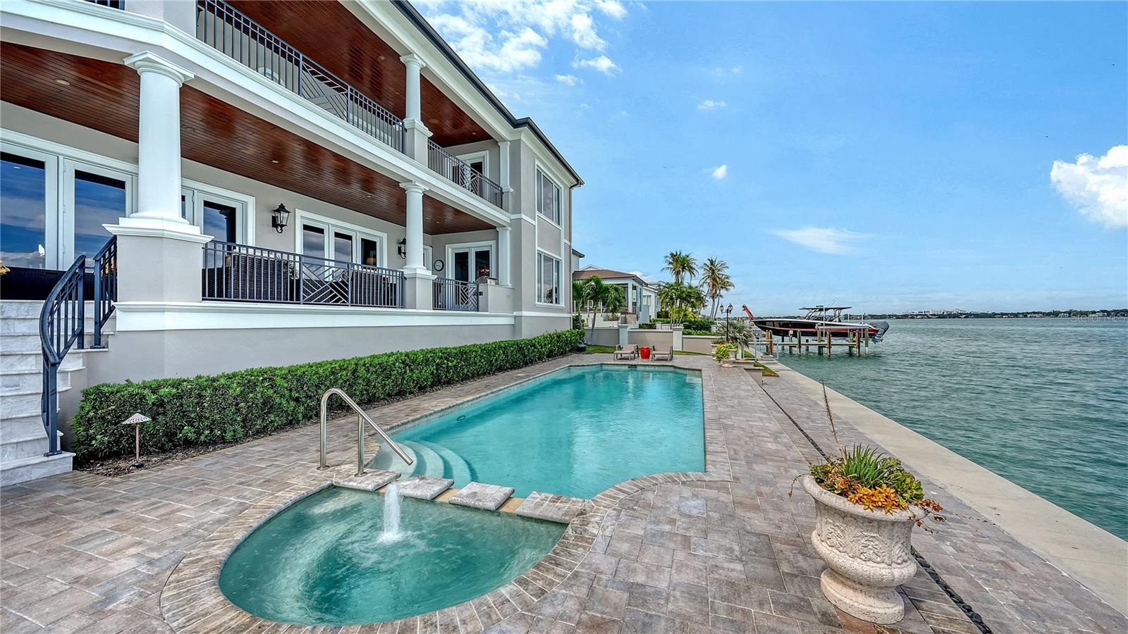 667 MOURNING DOVE DR