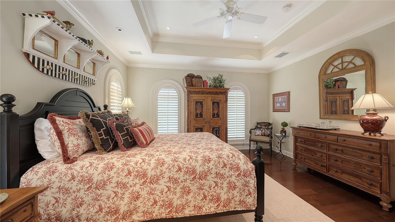667 MOURNING DOVE DR