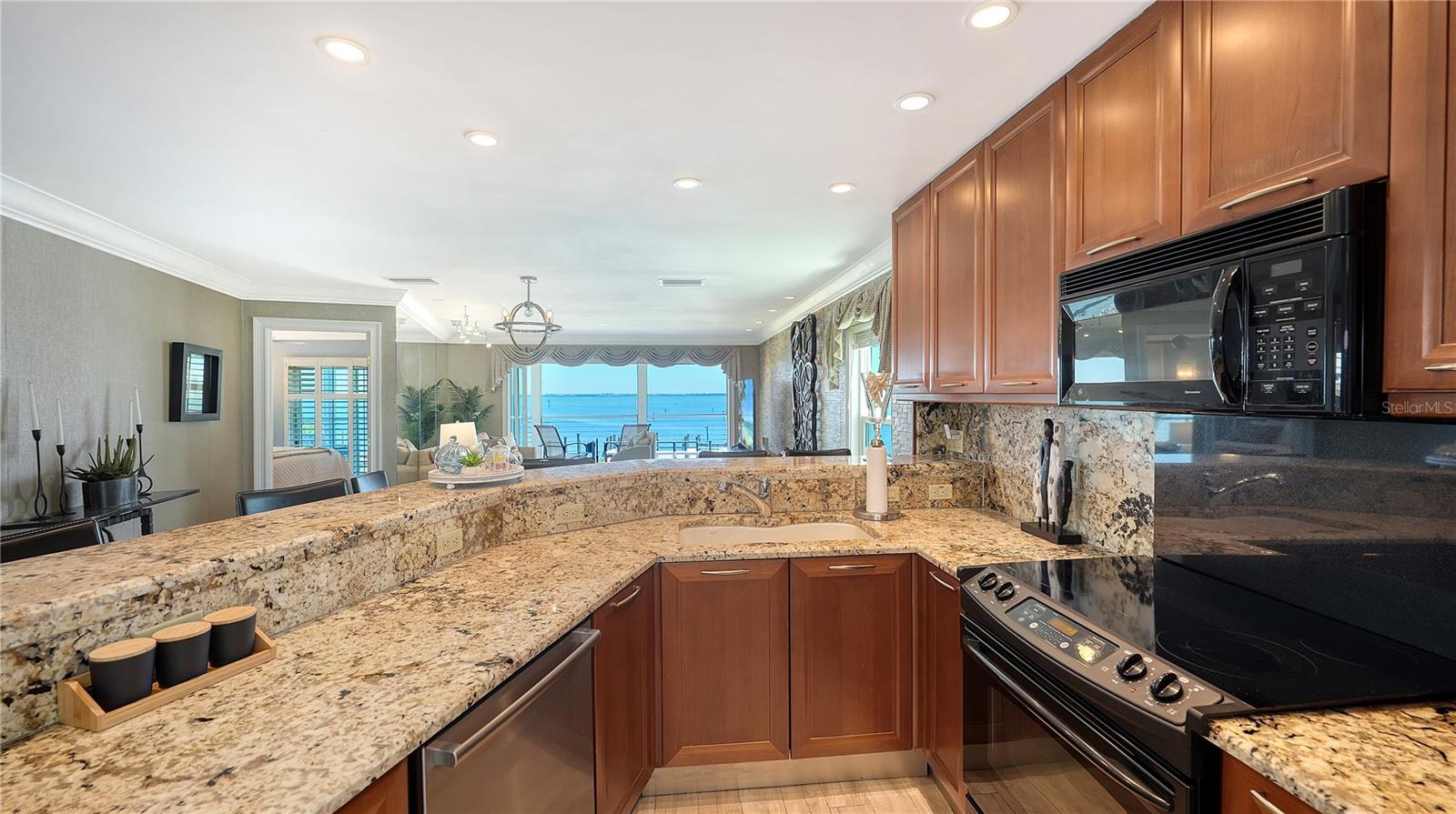 5320 GULF OF MEXICO DR #101