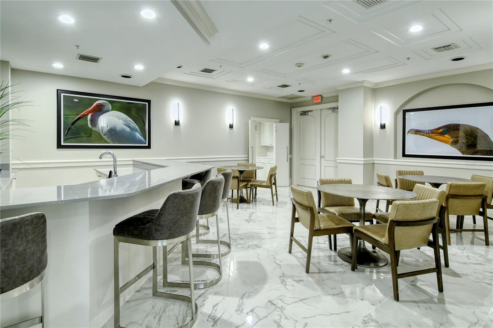 415 L AMBIANCE DR #PH-F