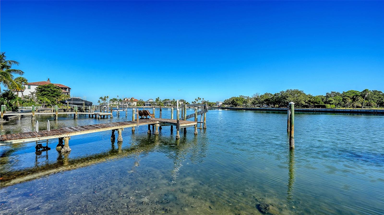355 S SHORE DR