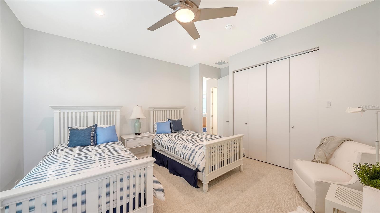 246 MORNINGSIDE DR