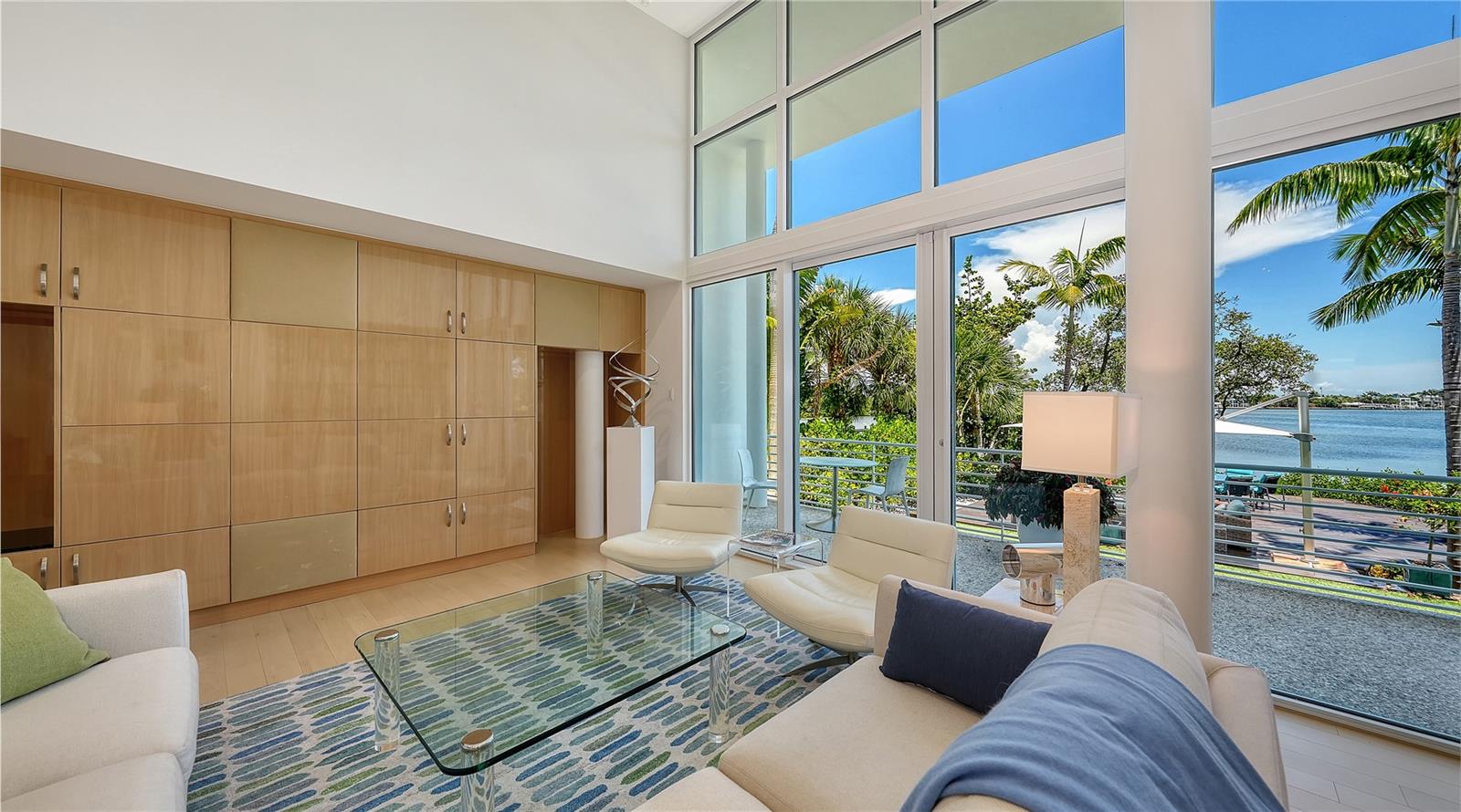 246 MORNINGSIDE DR