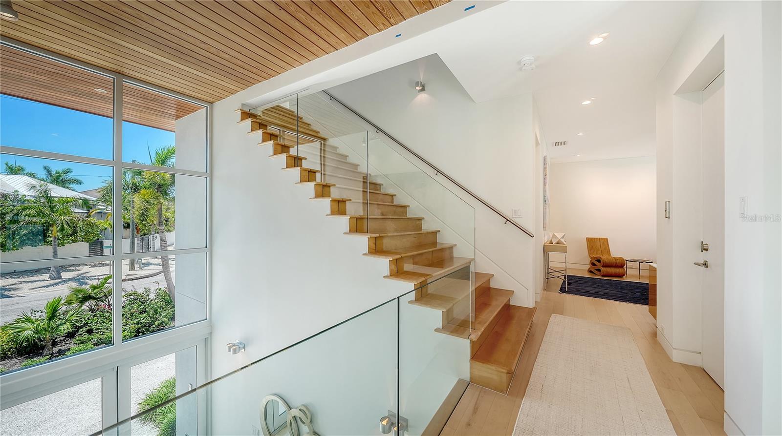 246 MORNINGSIDE DR