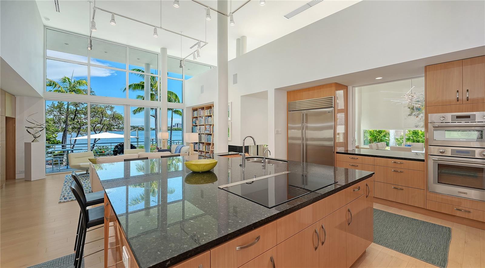 246 MORNINGSIDE DR