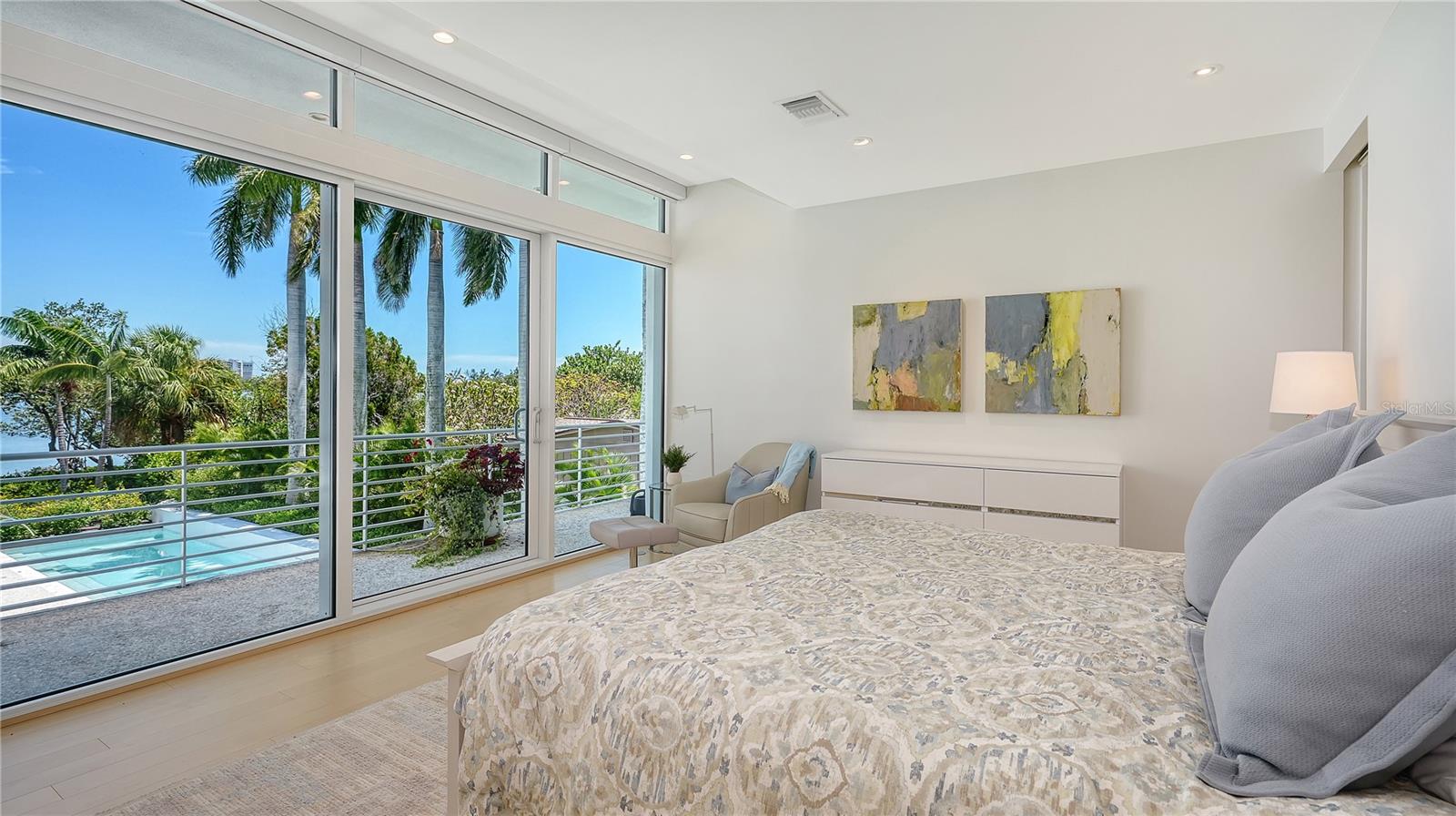 246 MORNINGSIDE DR