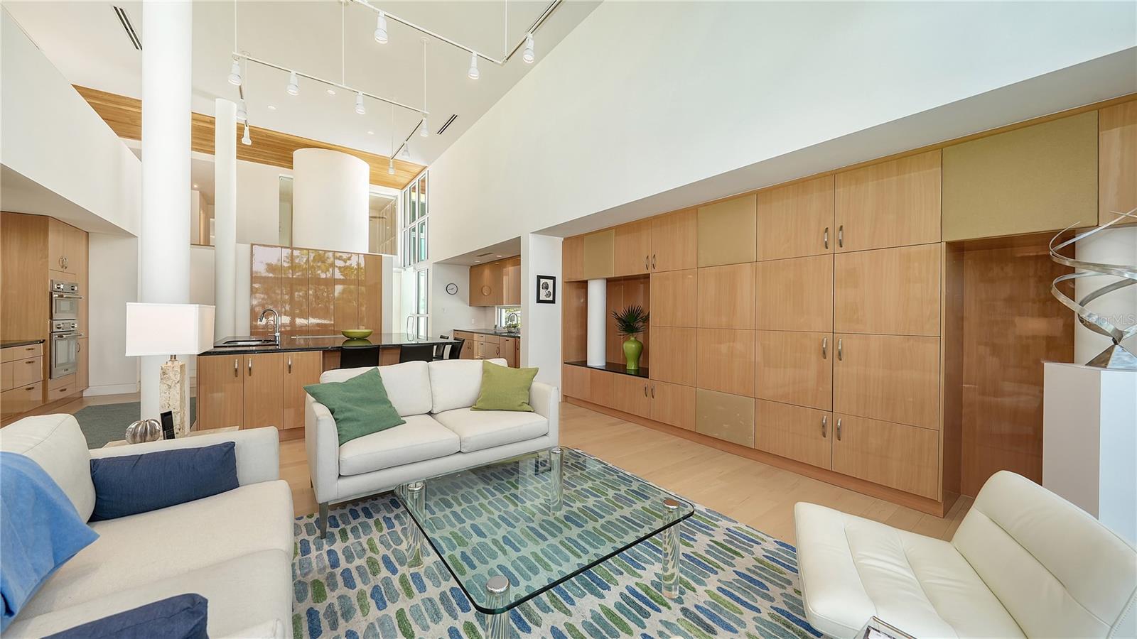 246 MORNINGSIDE DR
