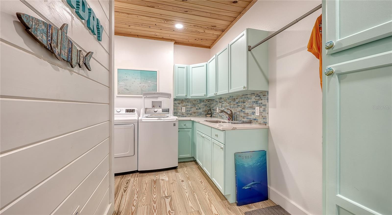 180 HORSESHOE LOOP RD