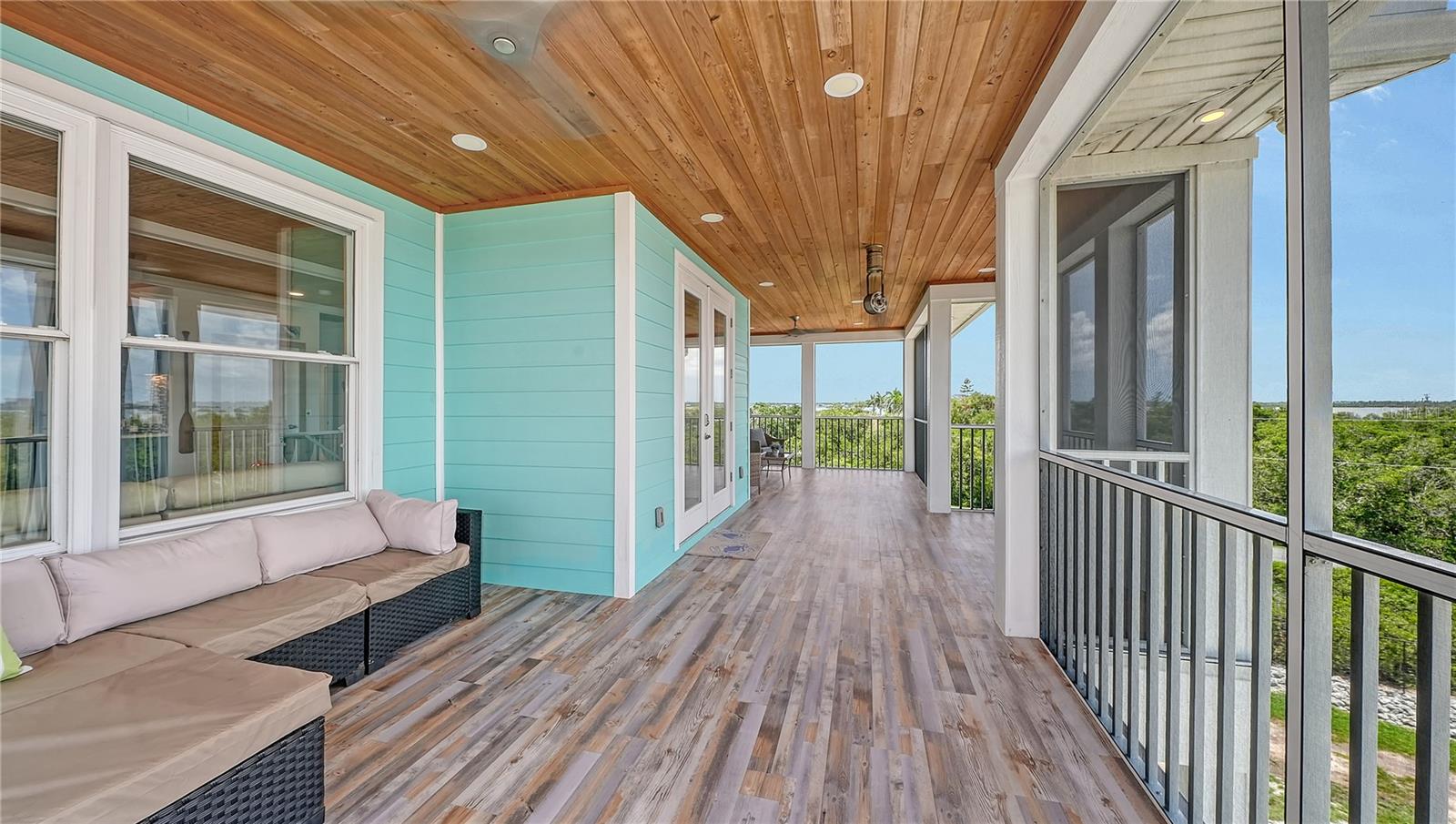 180 HORSESHOE LOOP RD
