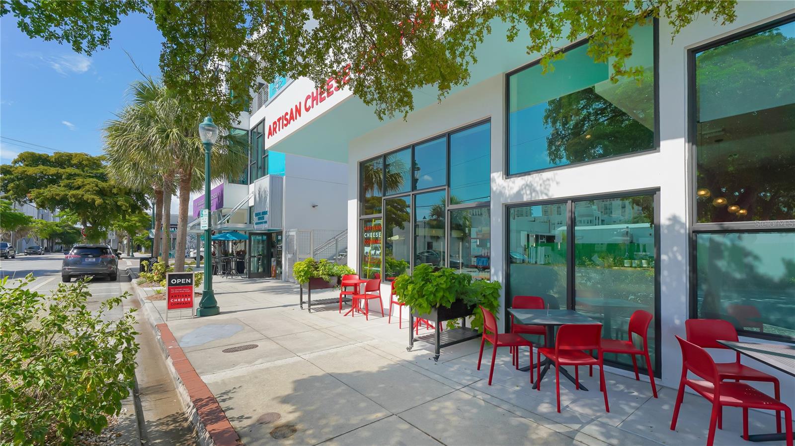 631 N ORANGE AVE #108