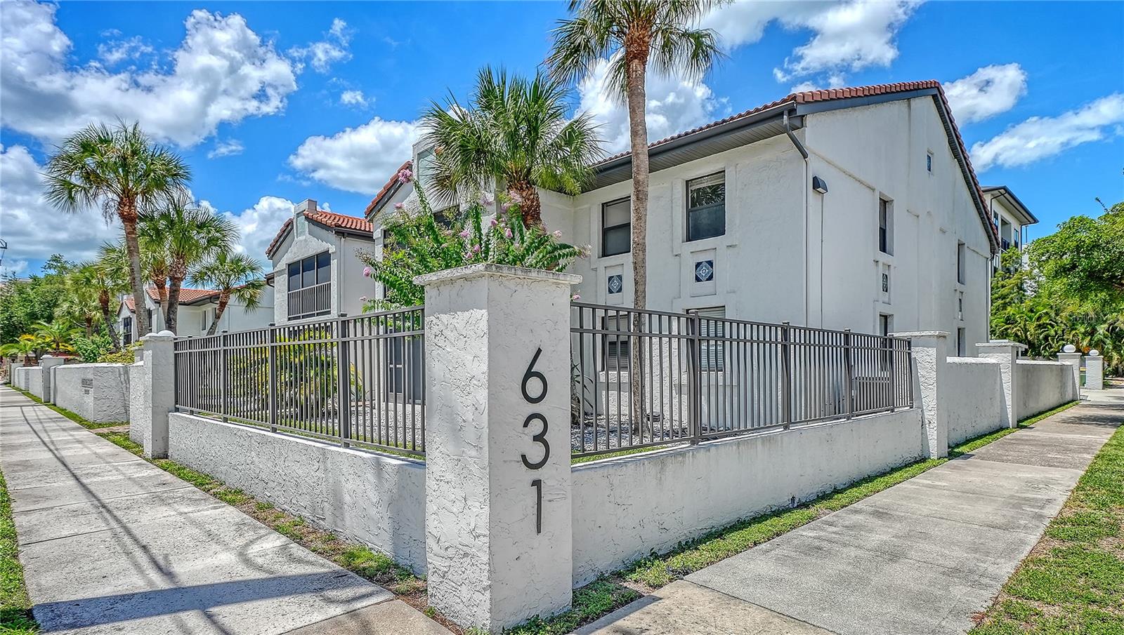 631 N ORANGE AVE #108