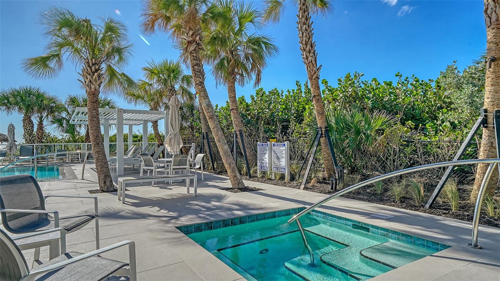 2425 GULF OF MEXICO DR #3A