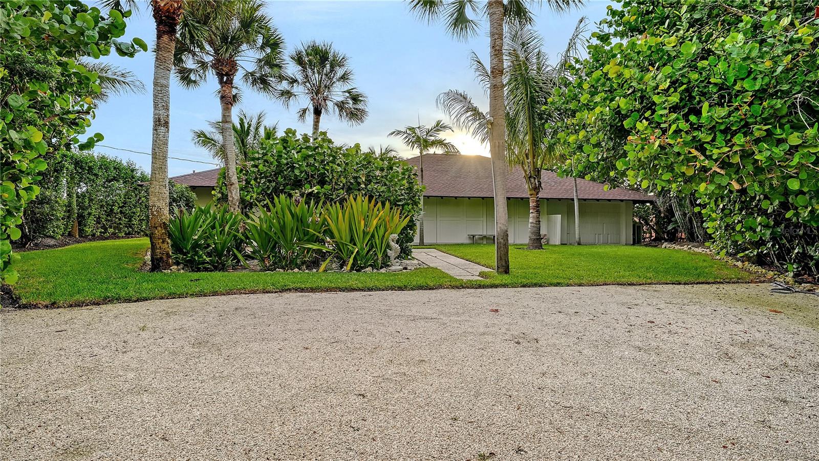 2417 CASEY KEY RD