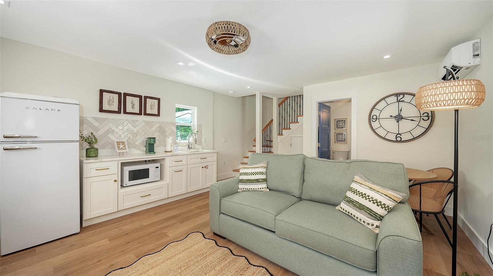 2546 LOMA LINDA ST