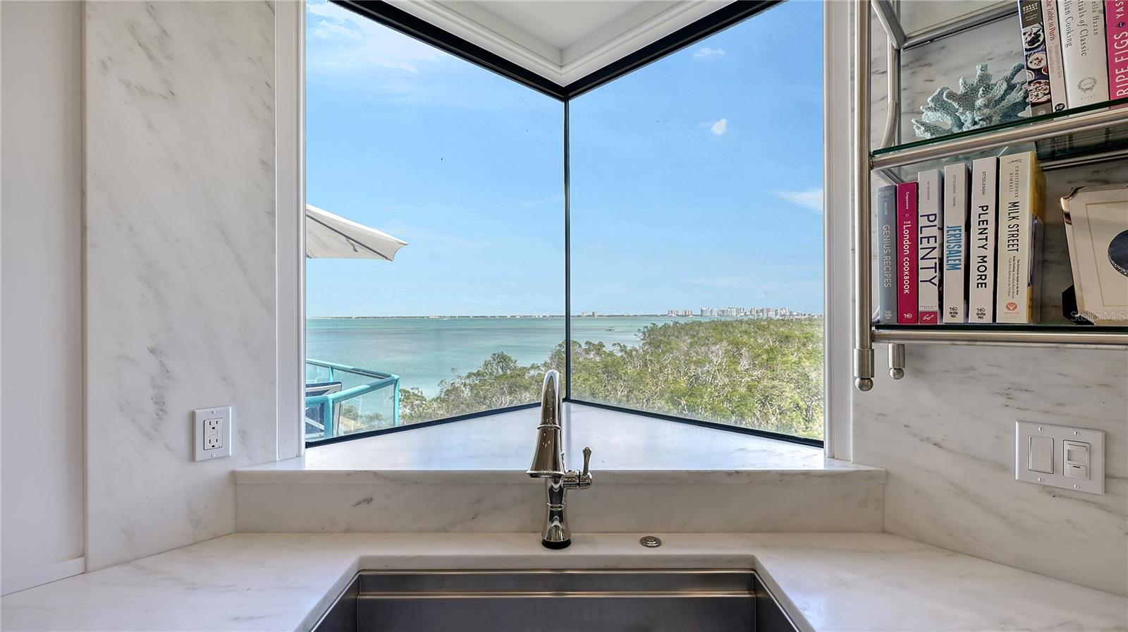 340 GULF OF MEXICO DR #136